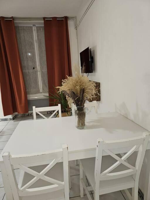 1-Centre-Ville Studio 25M2 Box A Bagages Gratuits Carcassonne Ngoại thất bức ảnh