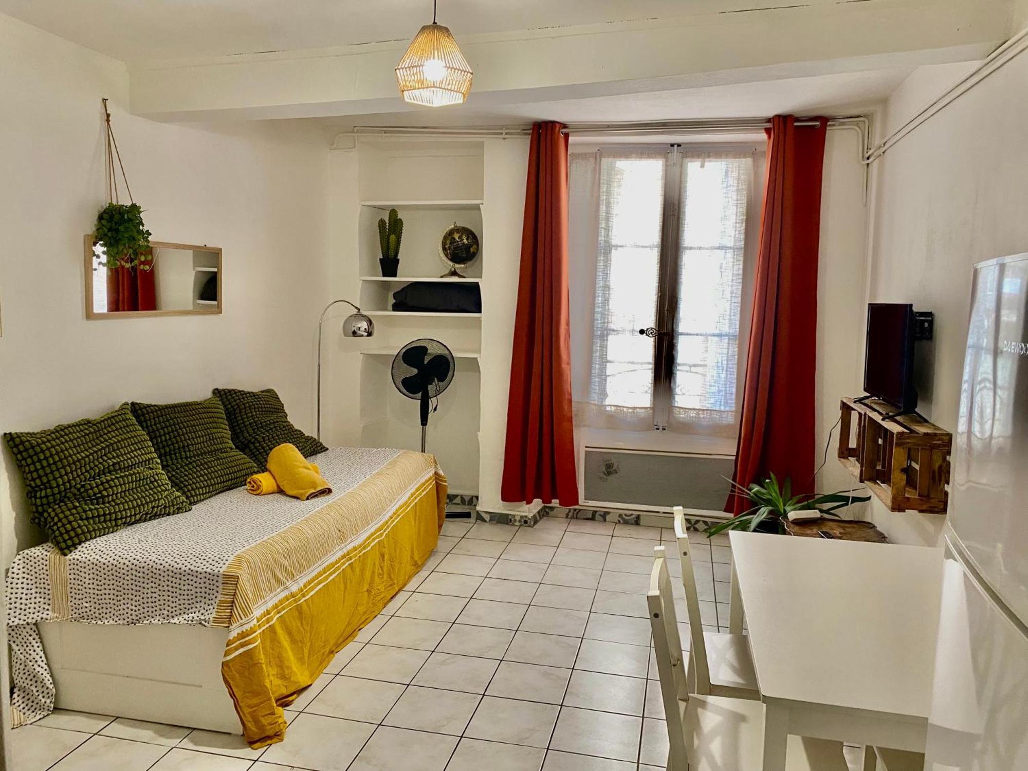 1-Centre-Ville Studio 25M2 Box A Bagages Gratuits Carcassonne Ngoại thất bức ảnh